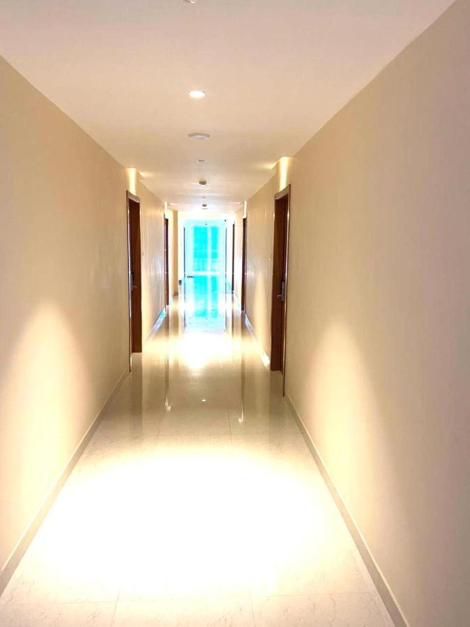 Tag Hotels Irugur Bagian luar foto